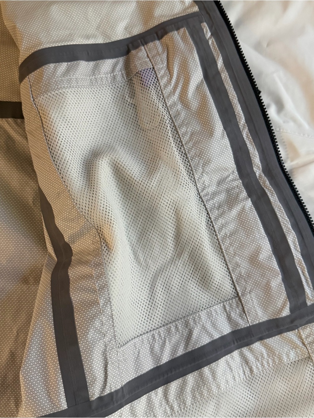 Nike ACG Rain Jacket Men L Waterproof Taped Seams Lightweight Trail Full Zip - Picture 9 of 15